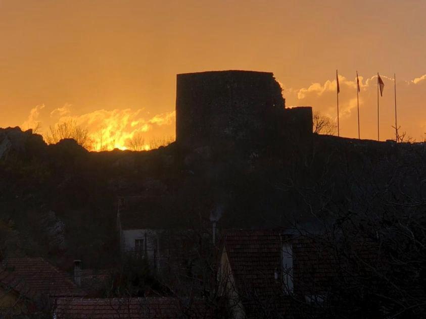 Old Town House Apartment Niksic Luaran gambar