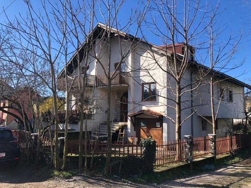 Old Town House Apartment Niksic Luaran gambar